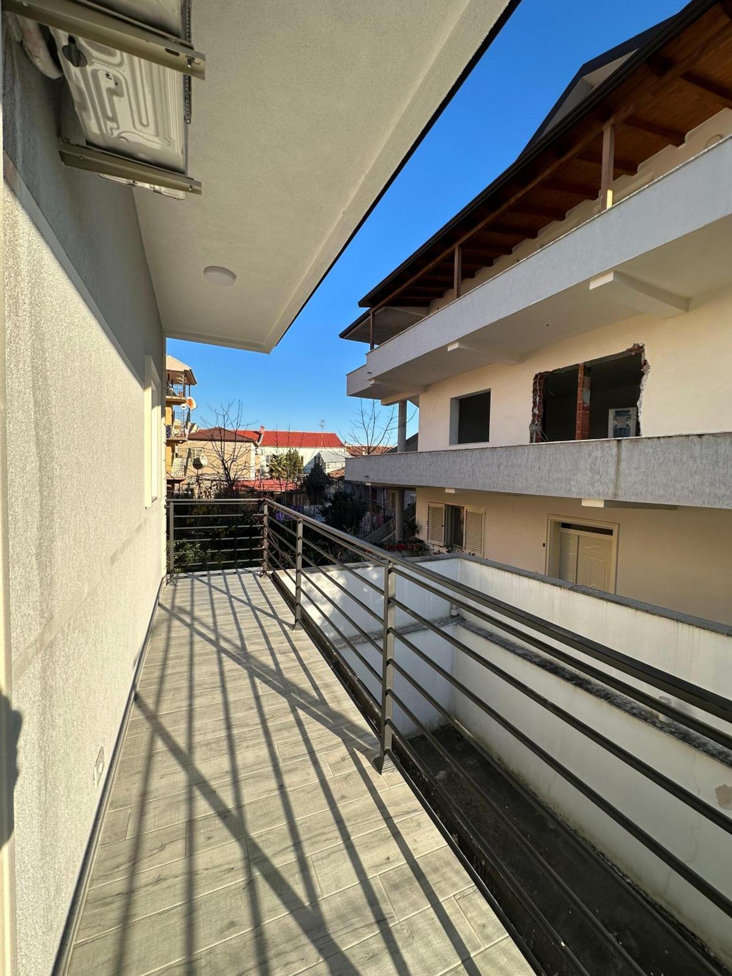 Xhiro N'Shkoder Apartments Bagian luar foto