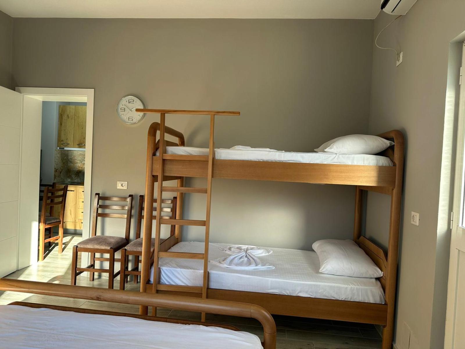 Xhiro N'Shkoder Apartments Bagian luar foto